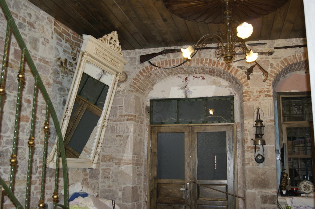 Mahzen Hotel Ayvalı Buitenkant foto