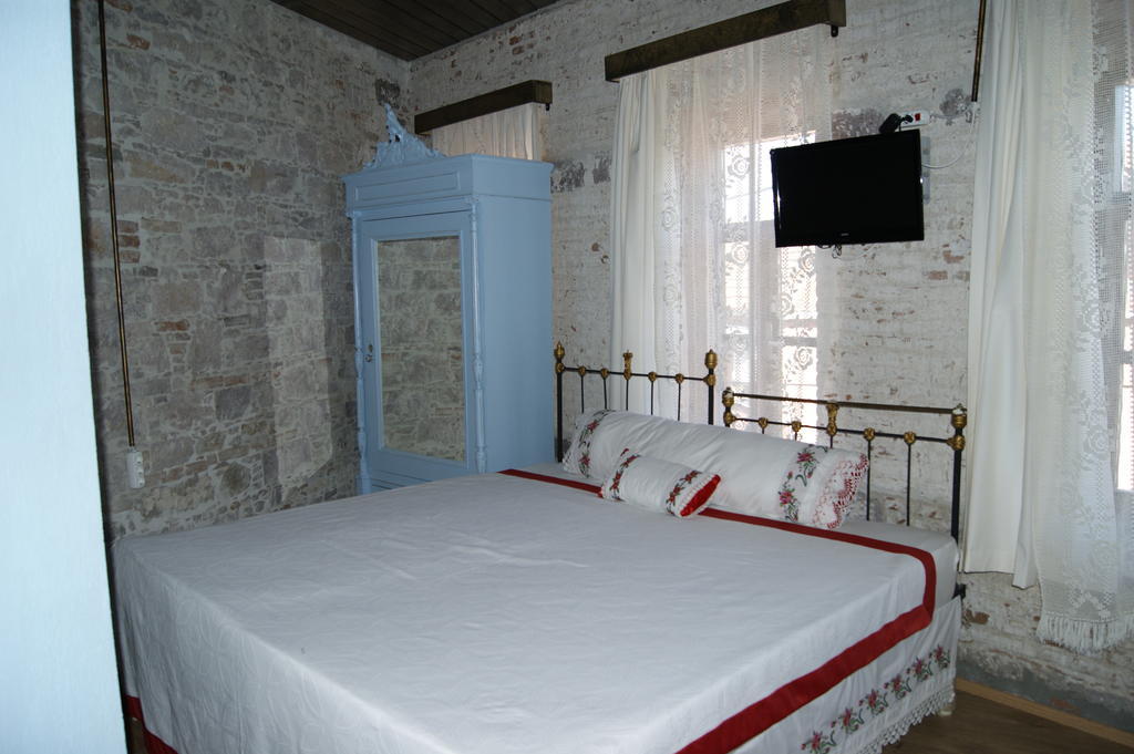 Mahzen Hotel Ayvalı Kamer foto